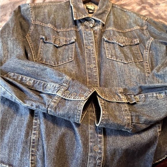 👕💙 Vintage ROOTS Authentic Demin Jean Shirt with Push Buttons - size XL👕💙 - Picture 11 of 16